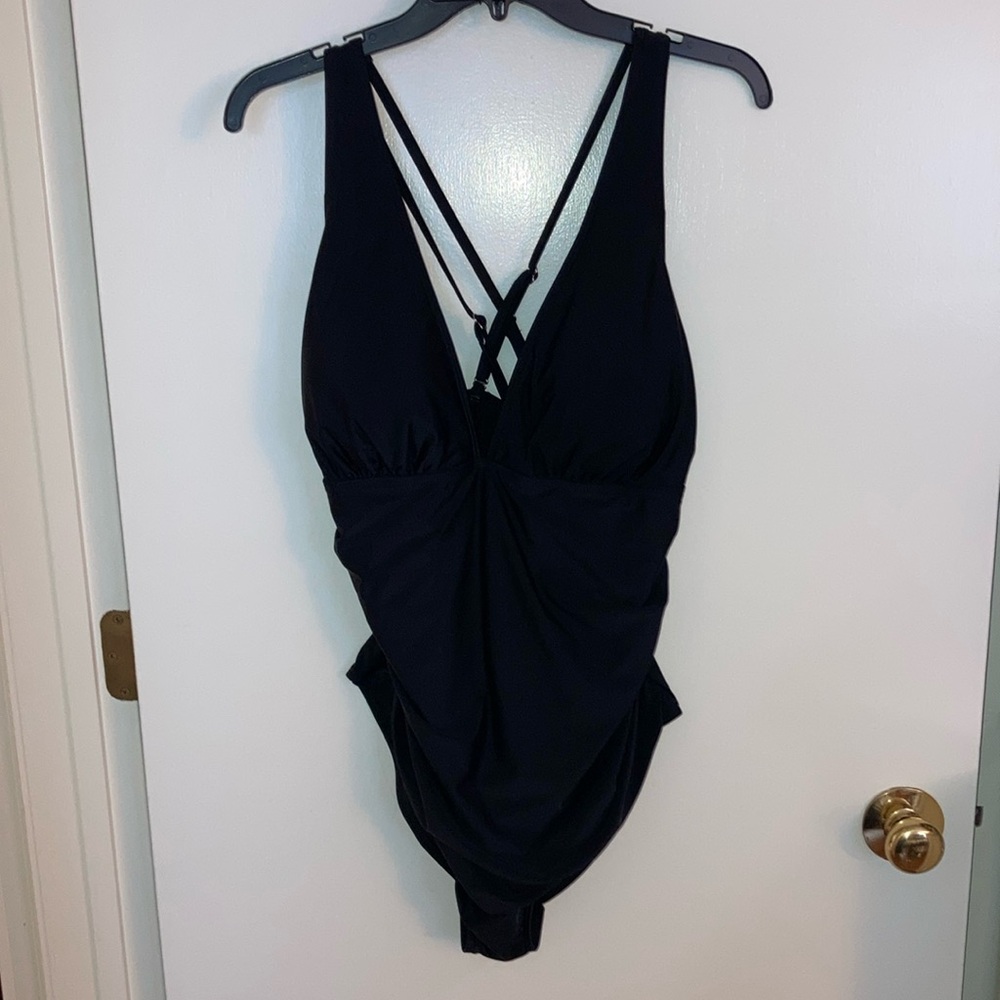 Holipick Size 18W, Women's One Piece Swim Suit, Black